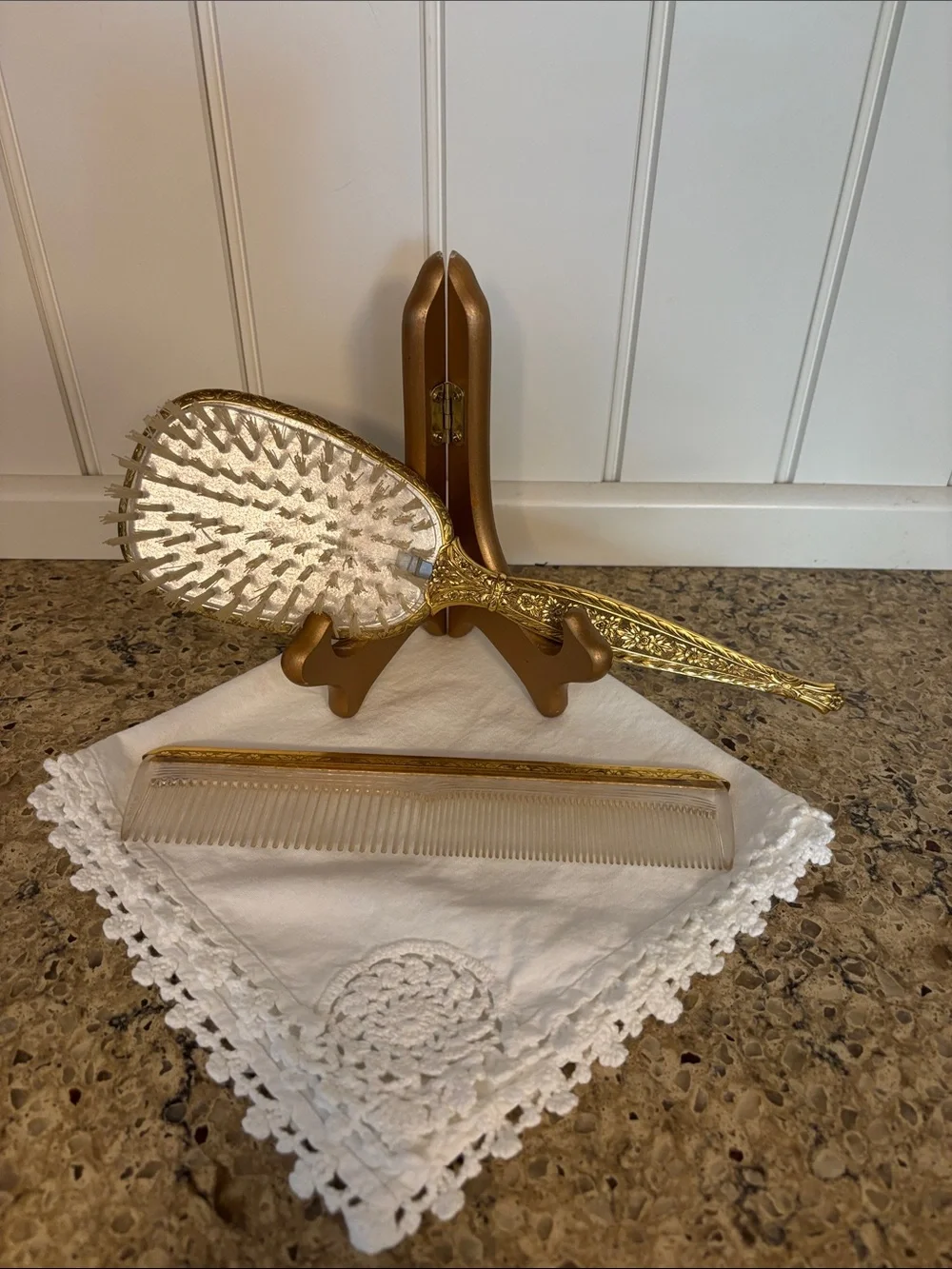 Vintage vanity set